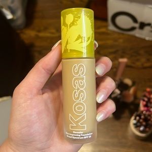 Kosas Revealer Foundation Shade 210